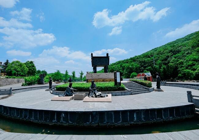 含山：垃圾分類“分”出“新日?！? /></a></div>
     <div   id=